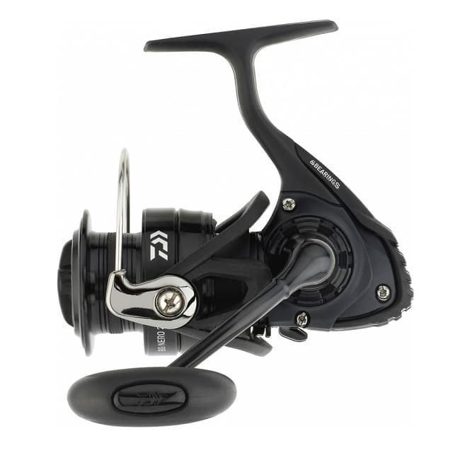 CARRETE DAIWA BG NERO 3000